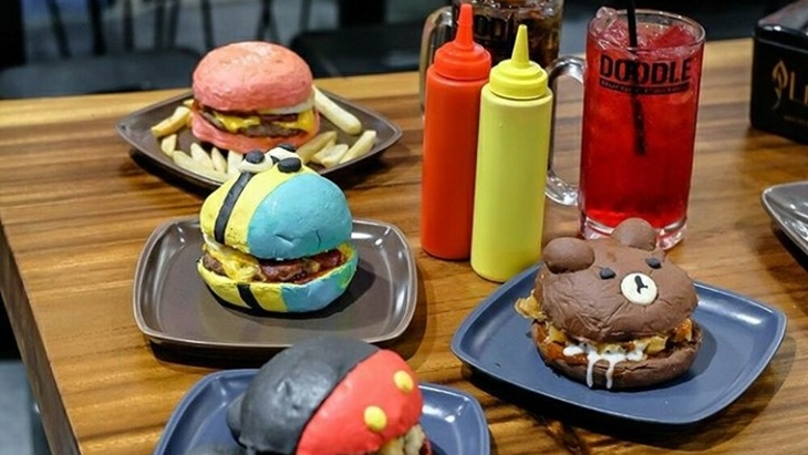 Unik, Burger Pelangi di Yogyakarta ini Siap Ramaikan Instagrammu