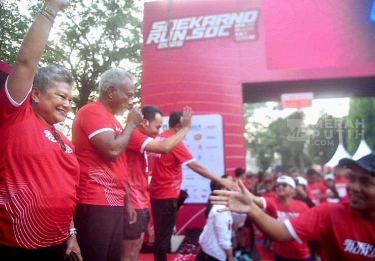 Benteng Vastenburg Bergetar! Soekarno Run Solo 2025: Ketika Para Tokoh Turun Gunung, Berlari Bersama Rakyat Menggema di Bulan Keramat Bung Karno!