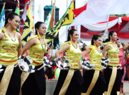 Tim Ekspedisi Merah Putih Disambut Tari Dayak