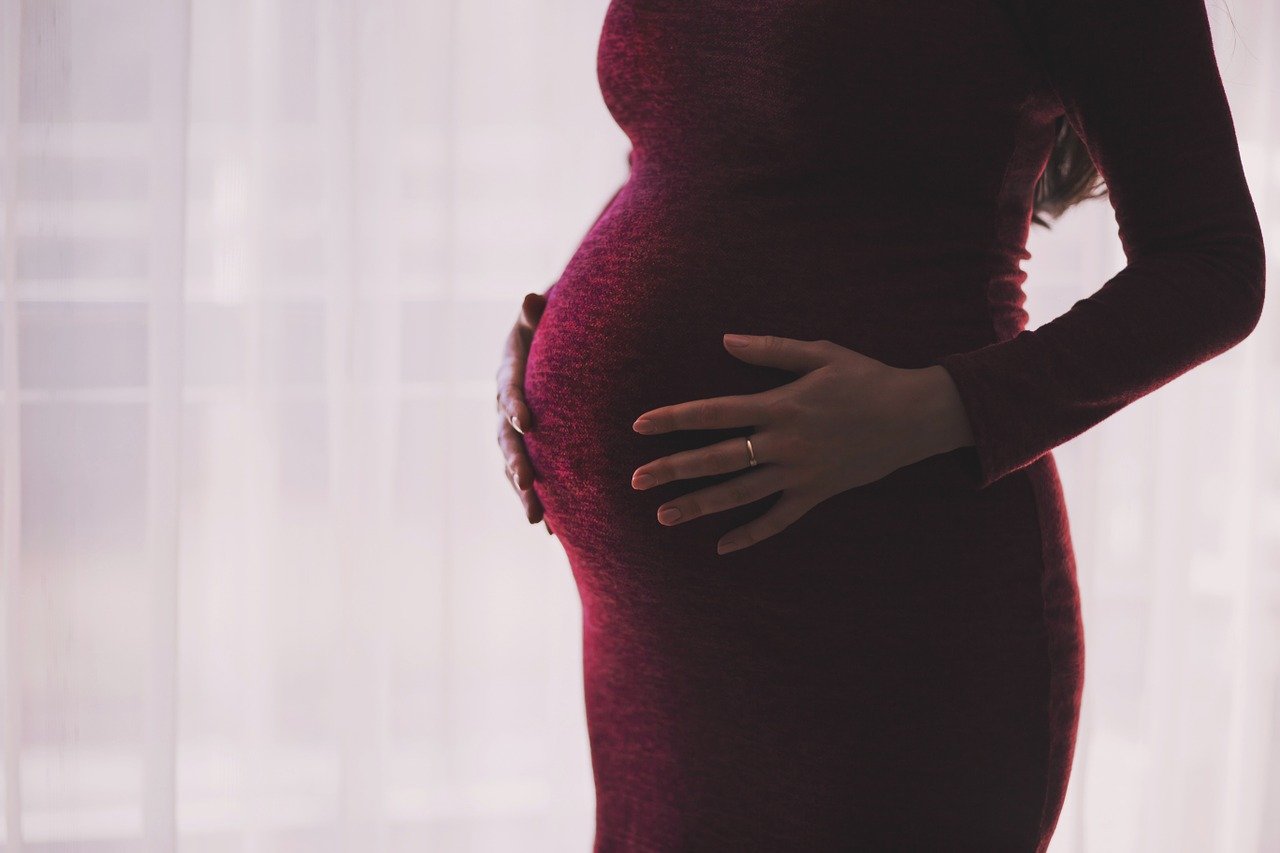 Pemerintah Percepat Vaksinasi COVID-19 untuk Anak dan Ibu Hamil
