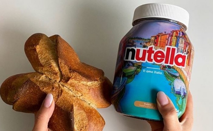 Setiap toples dilengkapi dengan kode QR untuk meberikan pengalaman visual interaktif seputar Italia. (Foto: Instagram/@gruppogm)