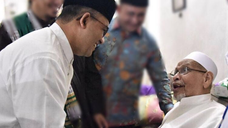 Melayat Habib Ali Kwitang, Gubernur Anies: Kami Dekat dari Zaman Kakek Saya