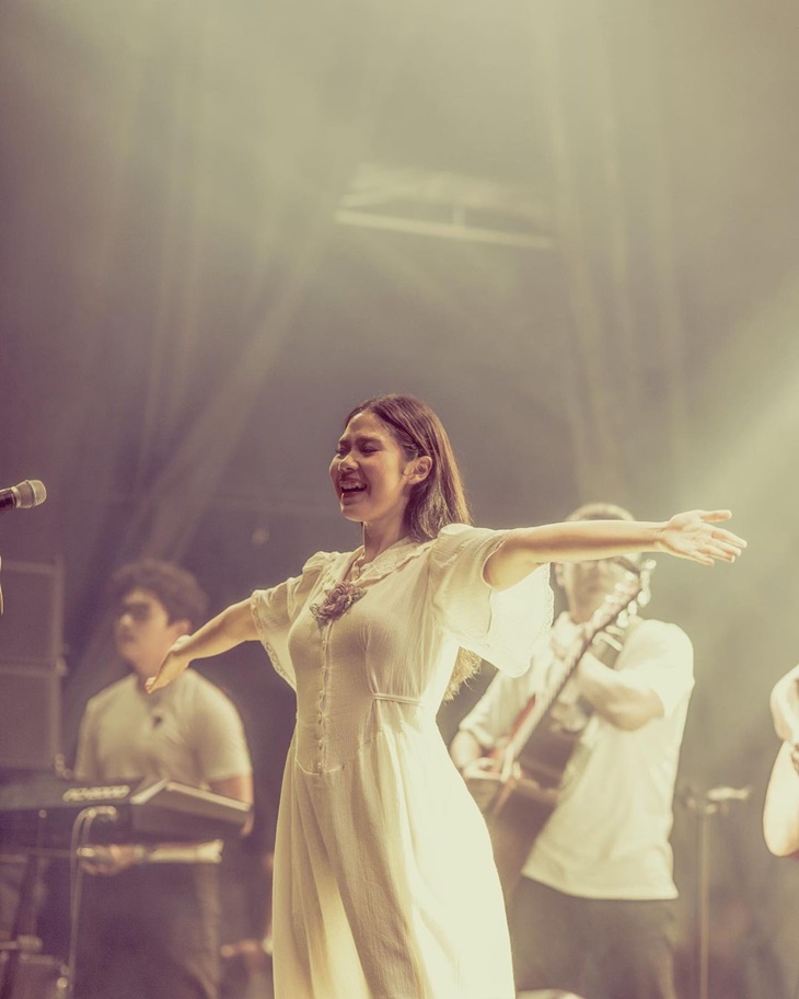 Nadin Amizah Bakal Gelar Konser 'Selamat Ulang Tahun'