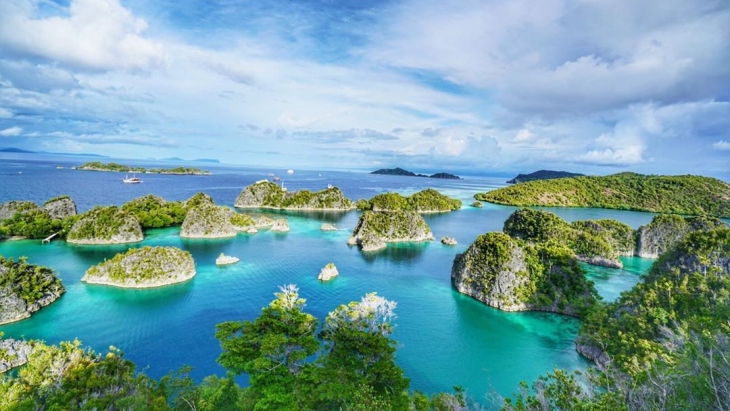 Tradisi Masyarakat Menjadikan Pulau Waigeo Berjuluk Surga Ikan