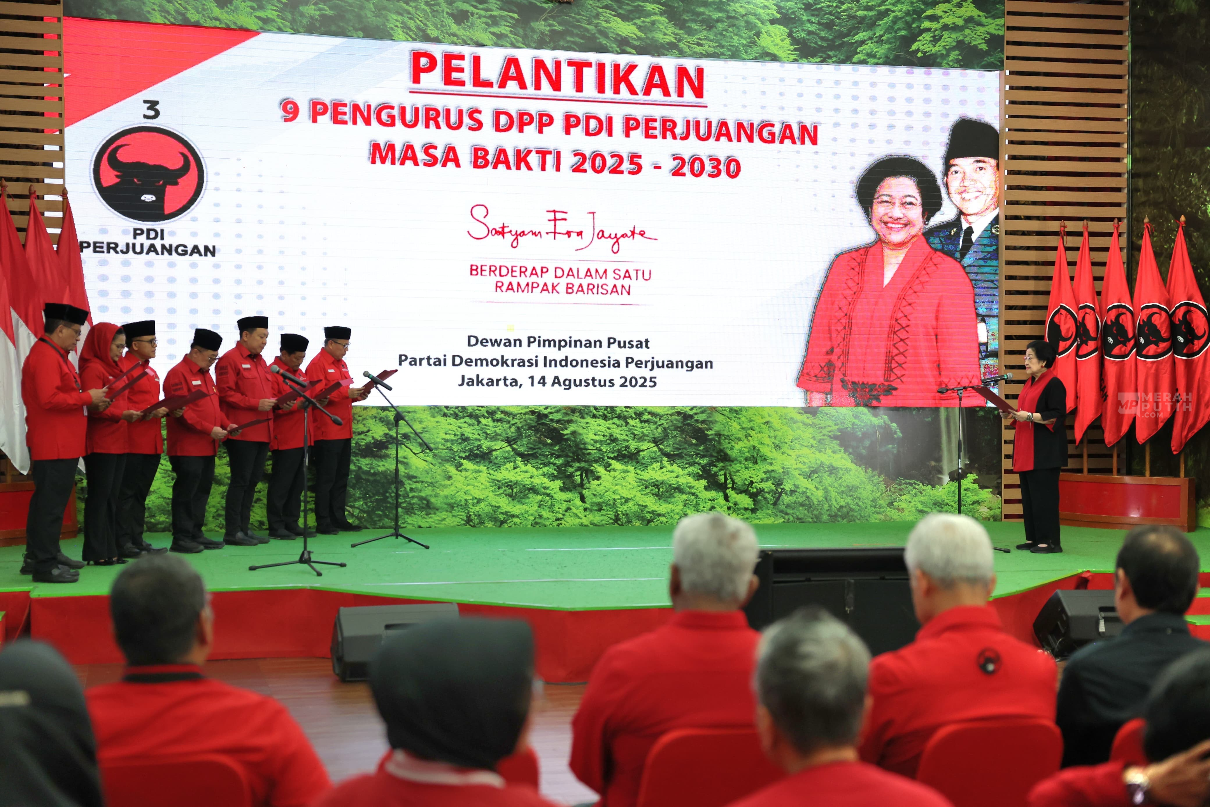 Ganjar Ungkap Momen Megawati kembali Tunjuk Hasto Jadi Sekjen PDIP