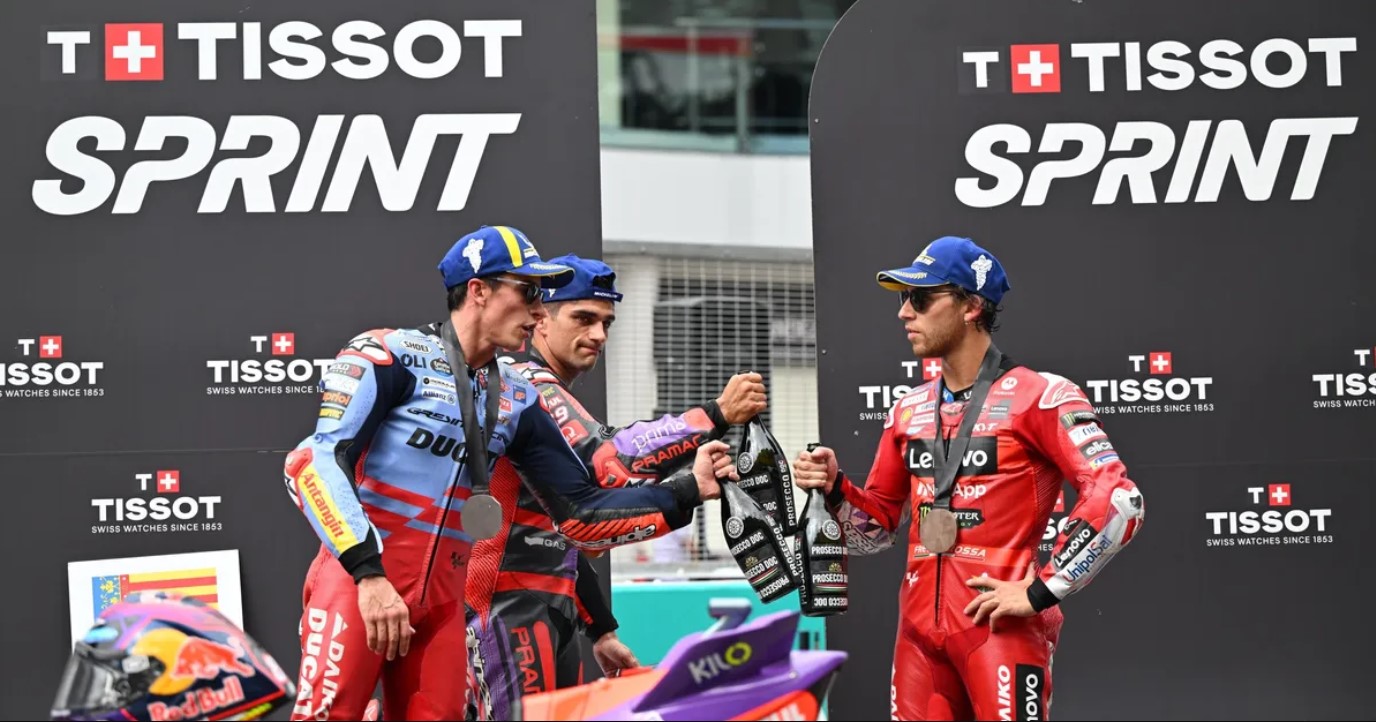 Bagnaia Terjatuh di Sprint MotoGP Malaysia 2024, Marquez: Dia Terlalu Nafsu