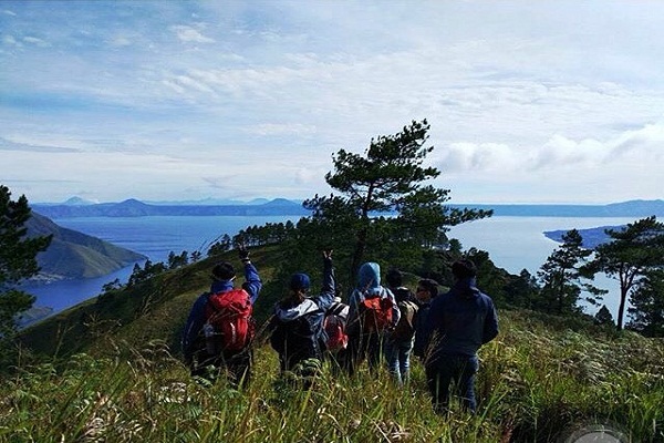 Danau Toba, Sumatera Utara. (Foto: Instagram/@desiree_paramita via cometolaketoba)