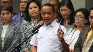 Konferensi Pers Menteri ESDM Bahlil Lahadalia Soal Impor BBM Nonsubsidi