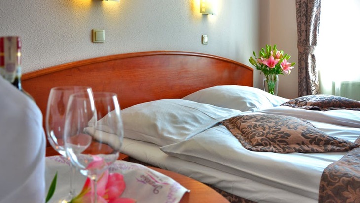 Ingat, Jangan Pernah Lakukan ini di Kamar Hotel