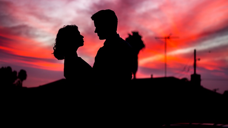 Cermin, Kunci Sukses Panaskan Sesi Foreplay