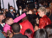 Machine Gun Kelly Hampir Adu Jotos dengan Conor McGregor di VMA 2021