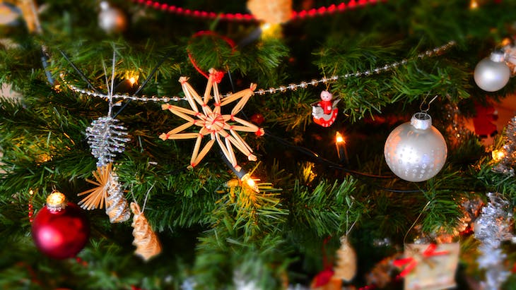 Warna-Warni Tradisi Perayaan Natal di Antero Dunia