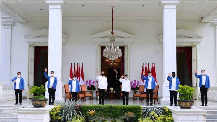 Presiden Jokowi saat mengumumkan para menteri baru di Istana Negara, Selasa (22/12). (Foto: MP/Setpres)