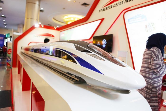 2 Pekan Disetop, Nasib Proyek Kereta Cepat Jakarta-Bandung Diketok Selasa Sore