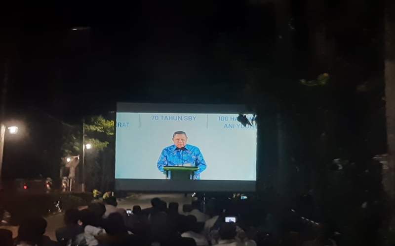 SBY menyampaikan sambutan dalam Malam Kontemplasi Partai Demokrat sekaligus perayaan ulang tahunnya