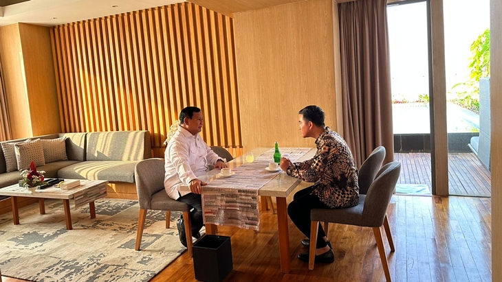 Sebelum Antar Jokowi ke Bandara, Gibran dan Prabowo Bertemu 4 Mata