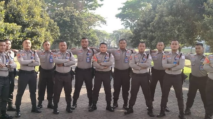 Polri Rencanakan Ubah Lagi Warna Seragam Satpam