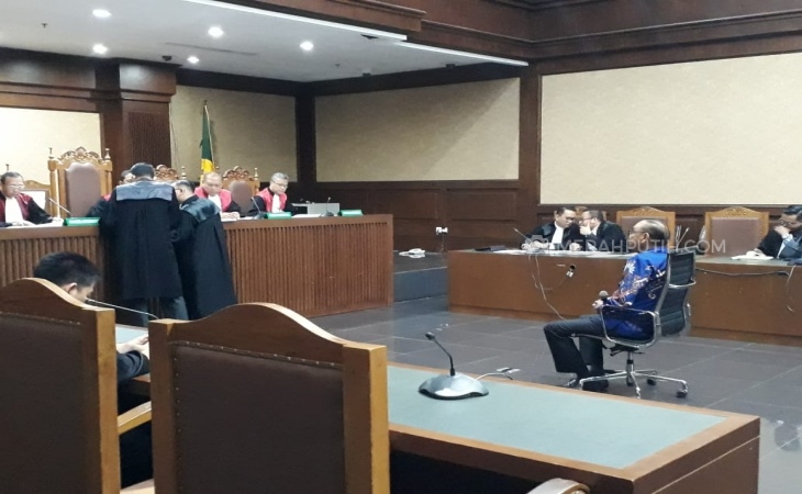 Johanes Kotjo Didakwa Suap Eni Saragih dan Idrus Marham Rp4,75 Miliar