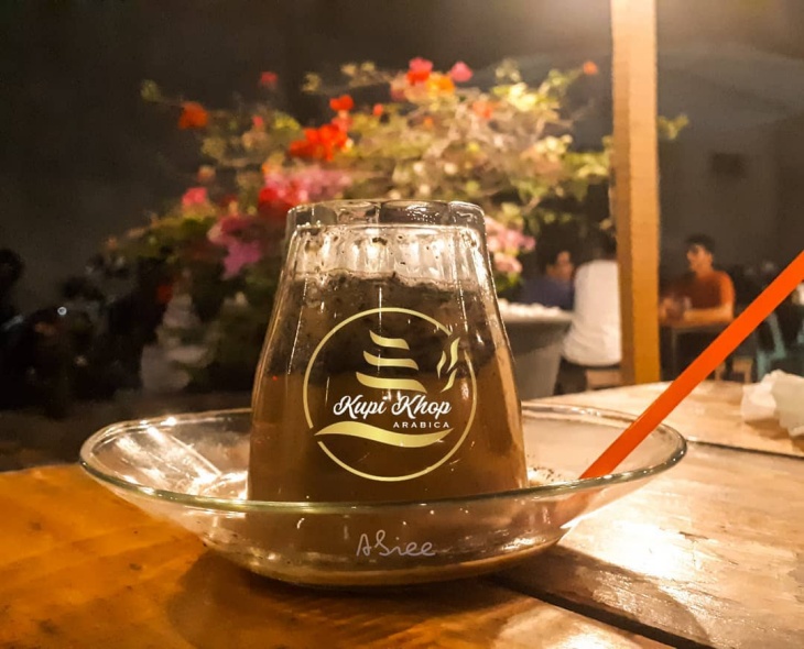 Kupi Khop, Sajian Kopi dengan Gelas Terbalik Khas Aceh