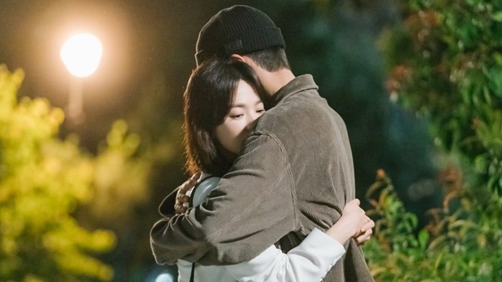 Terungkap, Song Hye-kyo Berpelukan Mesra dengan Jang Ki-yong