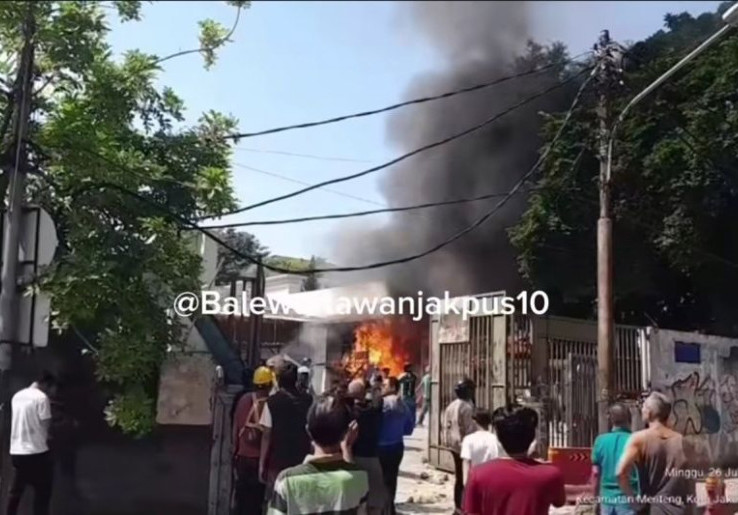 Siswa Sekolah Dekat Lokasi Bentrokan Menteng Terpaksa Belajar dari Rumah