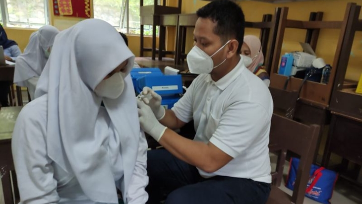 65 Juta Lebih Warga Sudah Divaksin COVID-19 Dosis Satu dan Dua