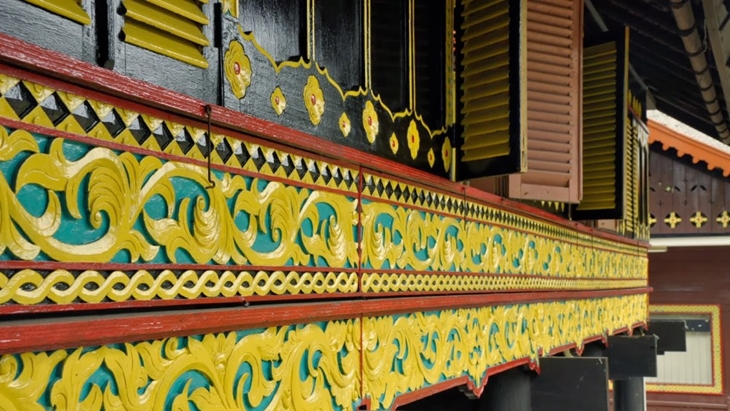 Rumah Adat Aceh, Krong Bade. (Foto/dekoruma.com)