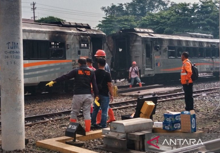 3 Gerbong Kereta di Stasiun Tugu Yogyakarta Sengaja Dibakar, Pelakunya Warga Jakarta