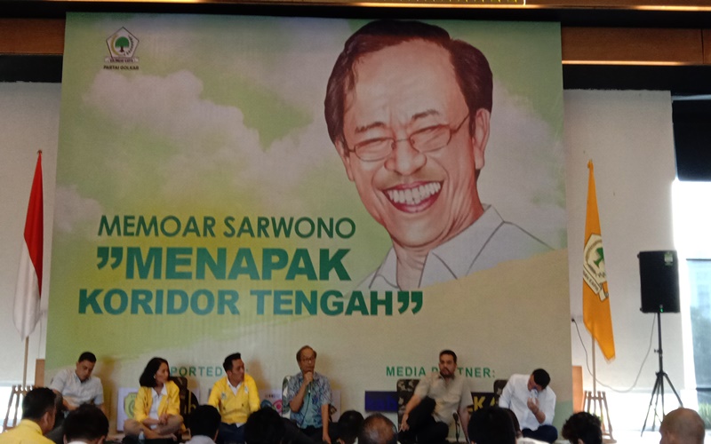 Politisi Senior Golkar Sarwono Kusumaatmadja dalam sebuah diskusi di Jakarta