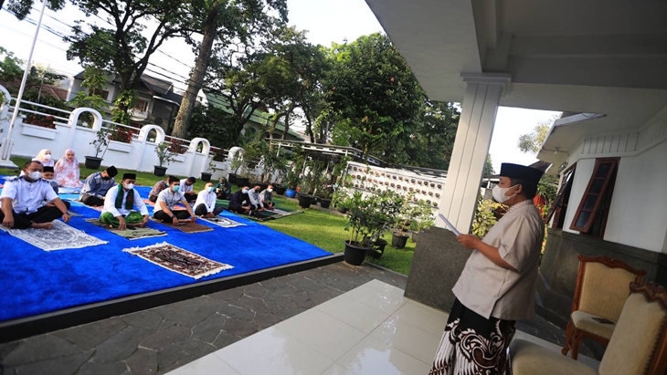 Jadi Khatib Salat Idul Fitri, Kang Yana Sampaikan Pesan Hari Raya di Tengah Pandemi
