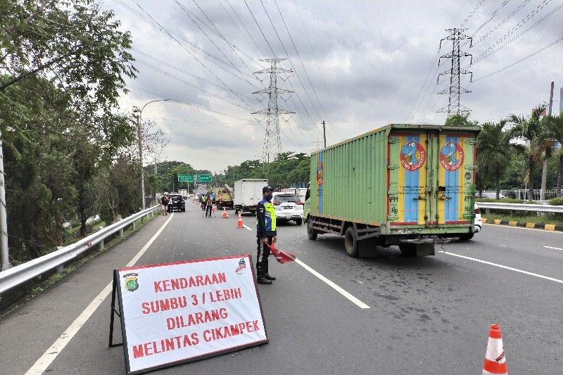 Pergerakan Kendaraan Barang Mulai Dibatasi Jelang Natal
