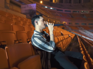 Makna Lirik Lagu Lenggang Puspita Afgan: Pesona dan Kerinduan