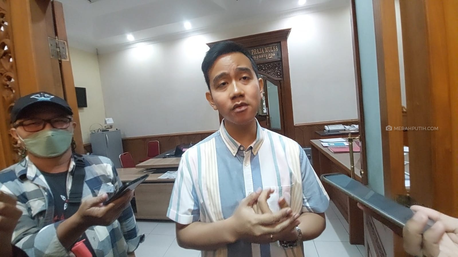 Gibran Adakan Open House di Rumah Dinas Loji Gandrung saat Idul Fitri
