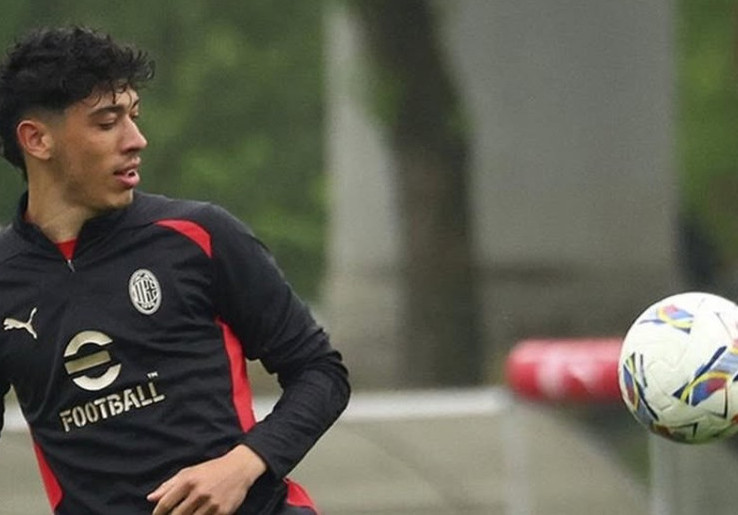 Cedera Lutut Berkepanjangan, Pemain Muda AC Milan Putuskan Pensiun di Usia 20 Tahun