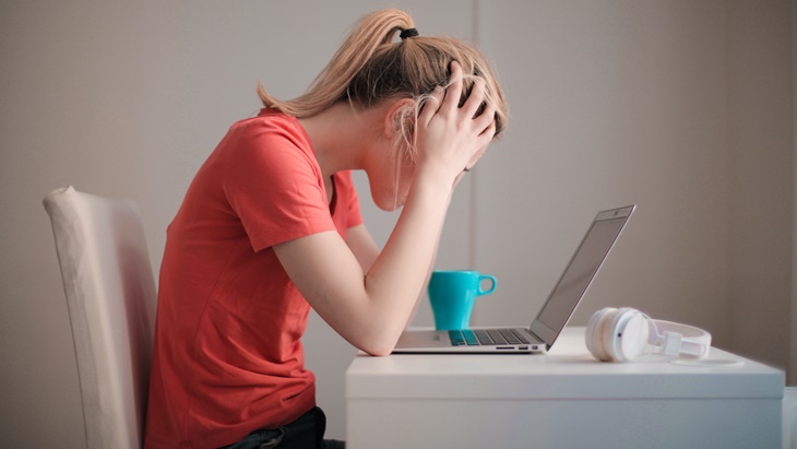 Cara Menghilangkan Anxiety dalam Sebuah Hubungan Asmara