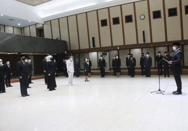 Lantik Pejabat Tinggi, Anies Ingatkan Nurani dan Moral