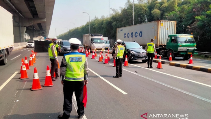 Ruas Tol Jakarta - Cikampek Mulai Dilakukan Penyekatan