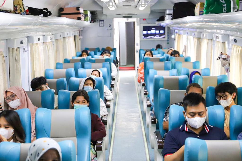 593 Ribu Penumpang Gunakan Kereta Api Selama Libur Panjang Akhir Pekan