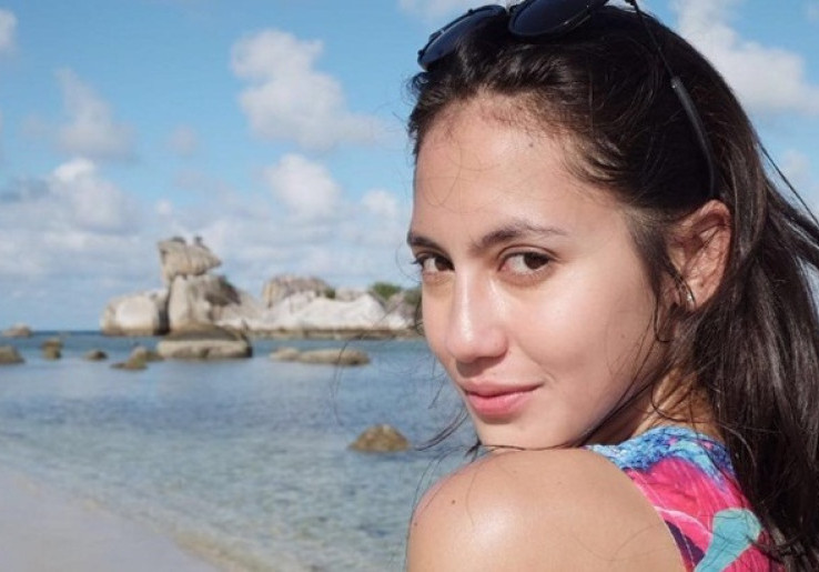 Mengintip Style Traveling Ke Luar Negeri Ala Pevita Pearce