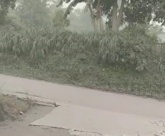 Gunung Merapi Erupsi Besar, Warga Bergegas Mengungsi