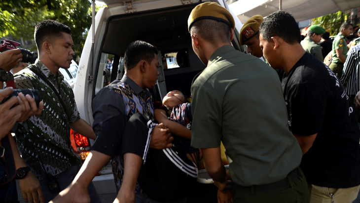 Open House Wapres JK di Makassar Ricuh, Puluhan Warga Pingsan 