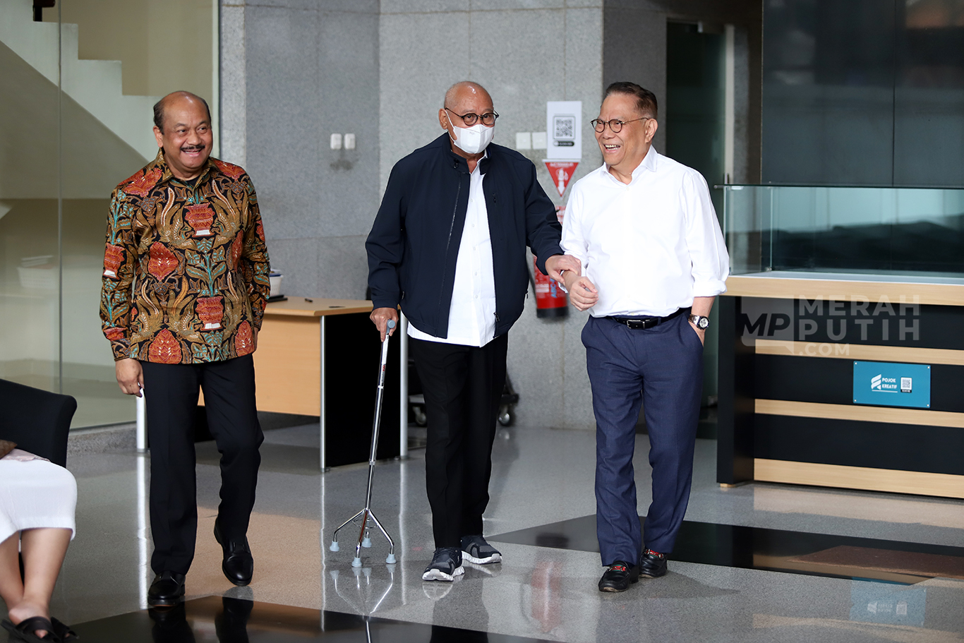 Anggota Dewan Pertimbangan Presiden (Wantimpres) era Presiden ke-7 RI Joko Widodo (Jokowi), Djan Faridz usai menjalani pemeriksaan KPK di Gedung Merah Putih, Kuningan, Jakarta, Rabu (26/3/2025).