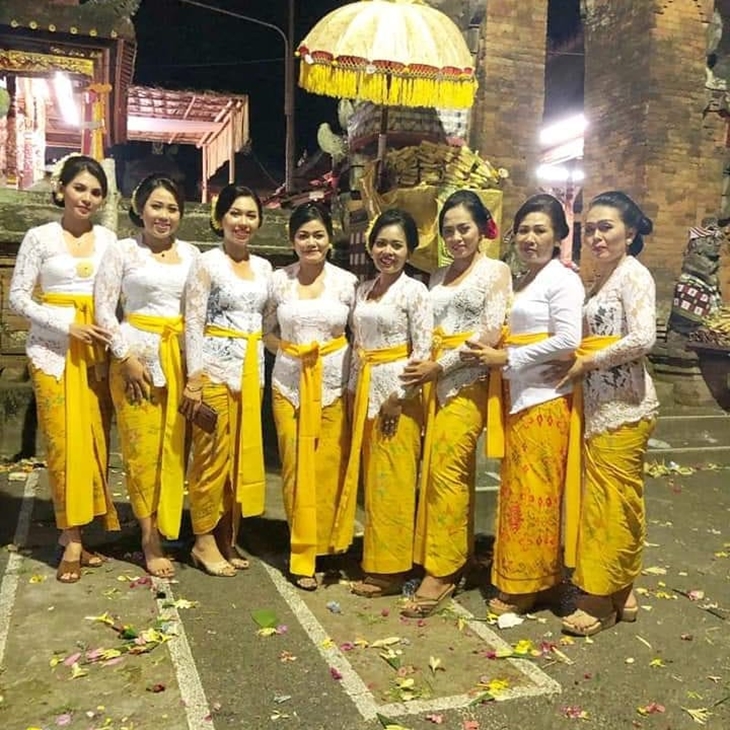 Tari rejang renteng. (Foto: instagram.com/suarnanik)