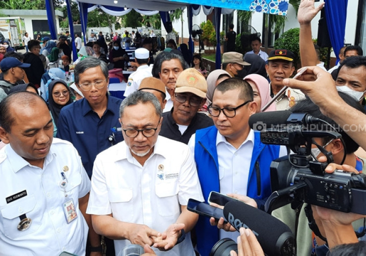 Zulhas Ultimatum Pedagang Timbun Bahan Pokok Jelang Lebaran