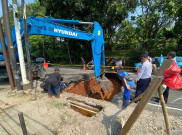 Kronologi Jalan Ambles Lenteng Agung, 2 Hari Lebarnya Jadi 4 Meter Sedalam 3 Meter