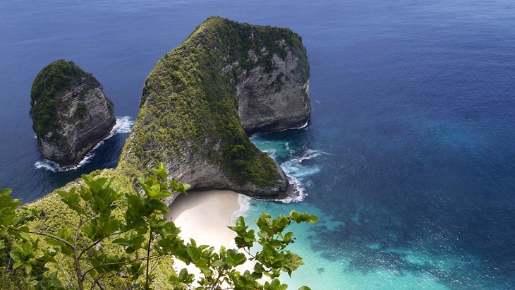 Maaf Bos, Kami Ingin Sukseskan Program Pak Luhut: Kerja dari Bali!