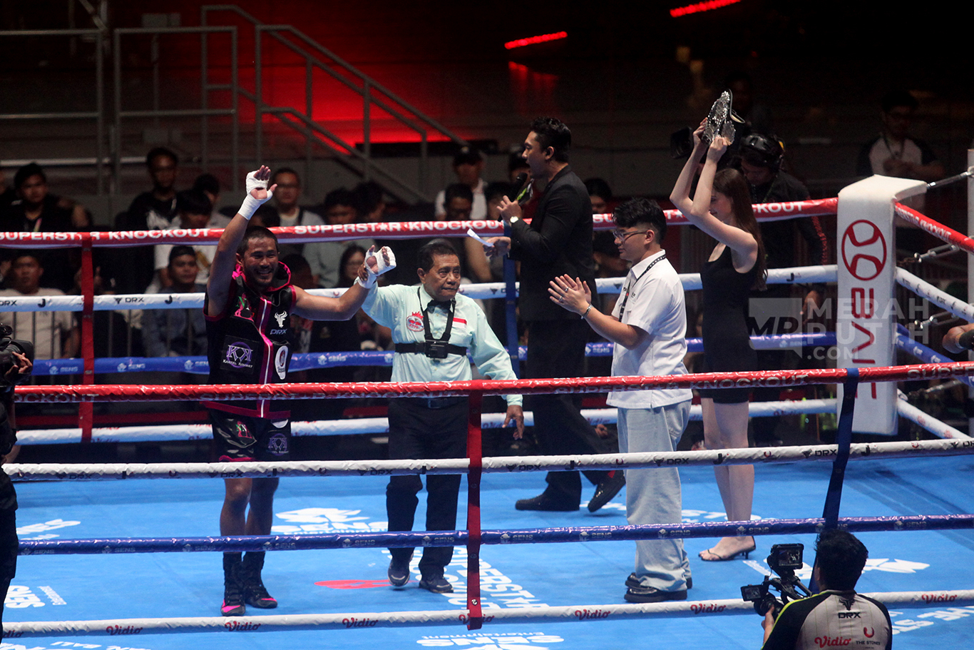 Superstar Knockout Vol 2: James Mokoginta Menang KO Atas Hendy Luiz  