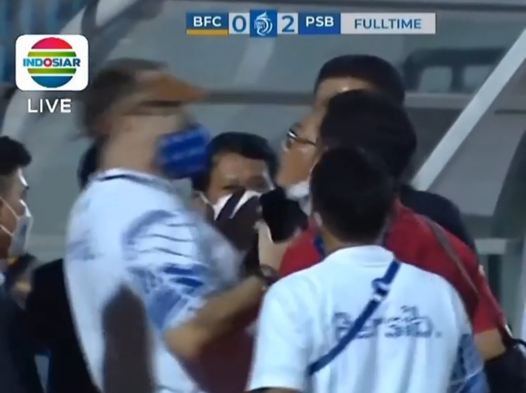 COO Bhayangkara FC Bantah Lakukan Peludahan Terhadap Pelatih Persib