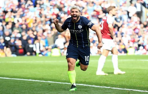 Kalahkan Burnley, Manchester City Kembali ke Puncak Klasemen