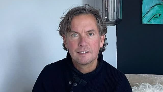 Alex Pastoor Baru Datang Bulan Depan, Erick Thohir Ungkap Alasannya